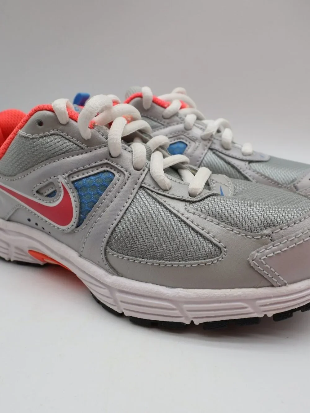 Nike Dart 9 Running Shoes Kids 13C Silver Pink Mesh Athletic 443393-007 New